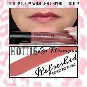 Younique Hottie Lip Plumper in Refreshed